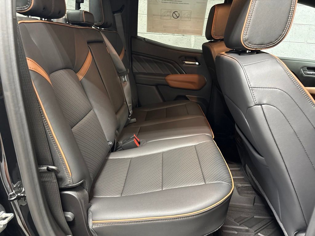 New 2026 GMC Canyon AT4 w/ Technology Plus Package AWD/4WD image 9