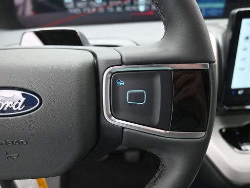 New 2026 Ford Expedition Active RWD image 7