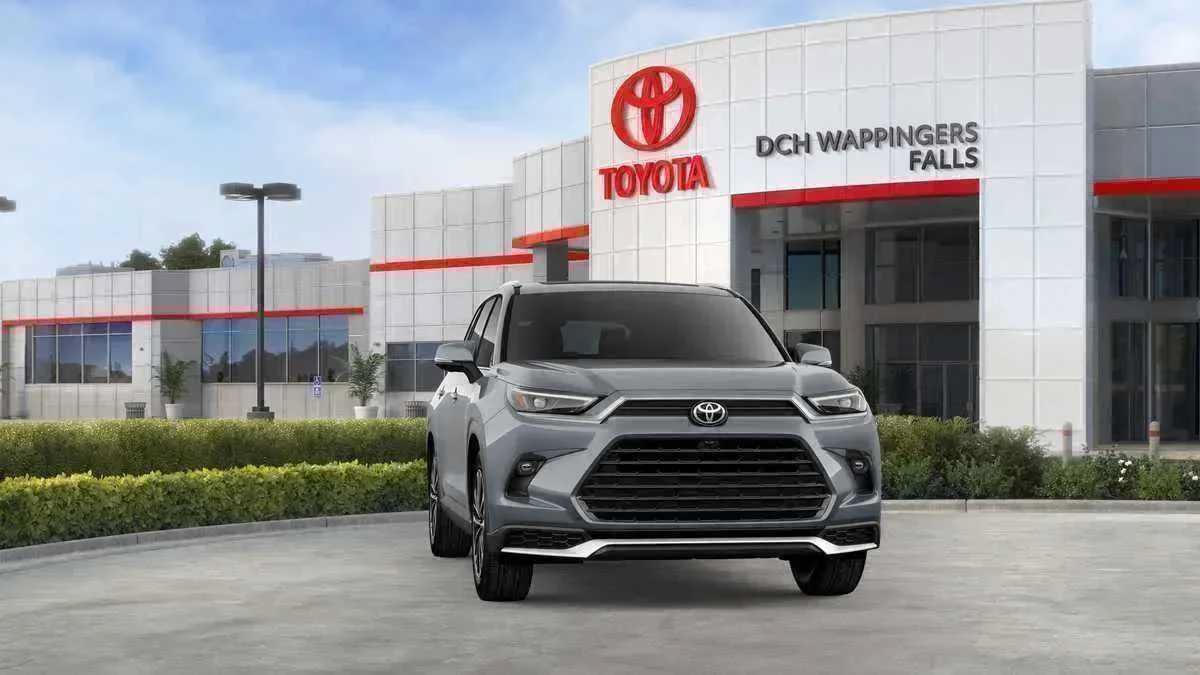 New 2026 Toyota Grand Highlander AWD Hybrid image 18