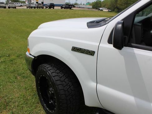 Used 2002 Ford Excursion XLT AWD/4WD image 11