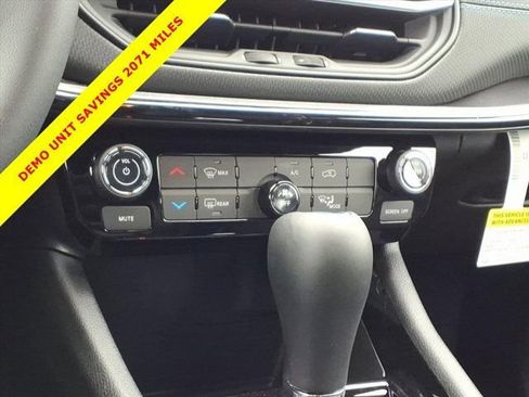 New 2026 Jeep Compass Latitude AWD/4WD image 9