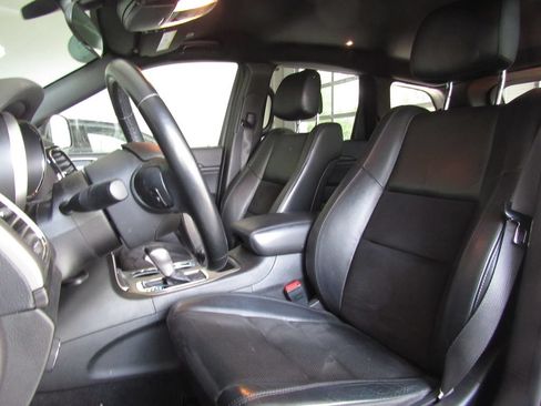 Used 2021 Jeep Grand Cherokee Laredo X AWD/4WD image 11