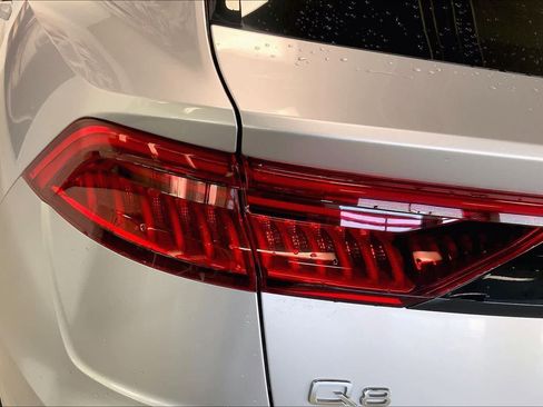 Used 2019 Audi Q8 Prestige AWD/4WD image 28