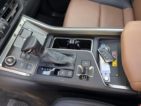 Used 2025 Lexus GX 550 AWD/4WD image 27