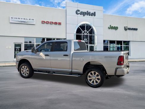 New 2026 RAM 2500 Big Horn AWD/4WD image 7