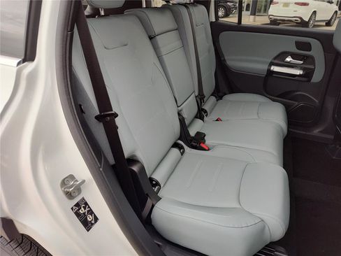 New 2026 Mercedes-Benz GLB 250 image 13