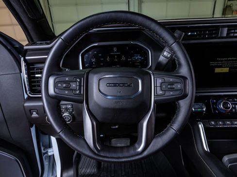 Used 2026 GMC Sierra 3500 Denali Ultimate AWD/4WD image 19