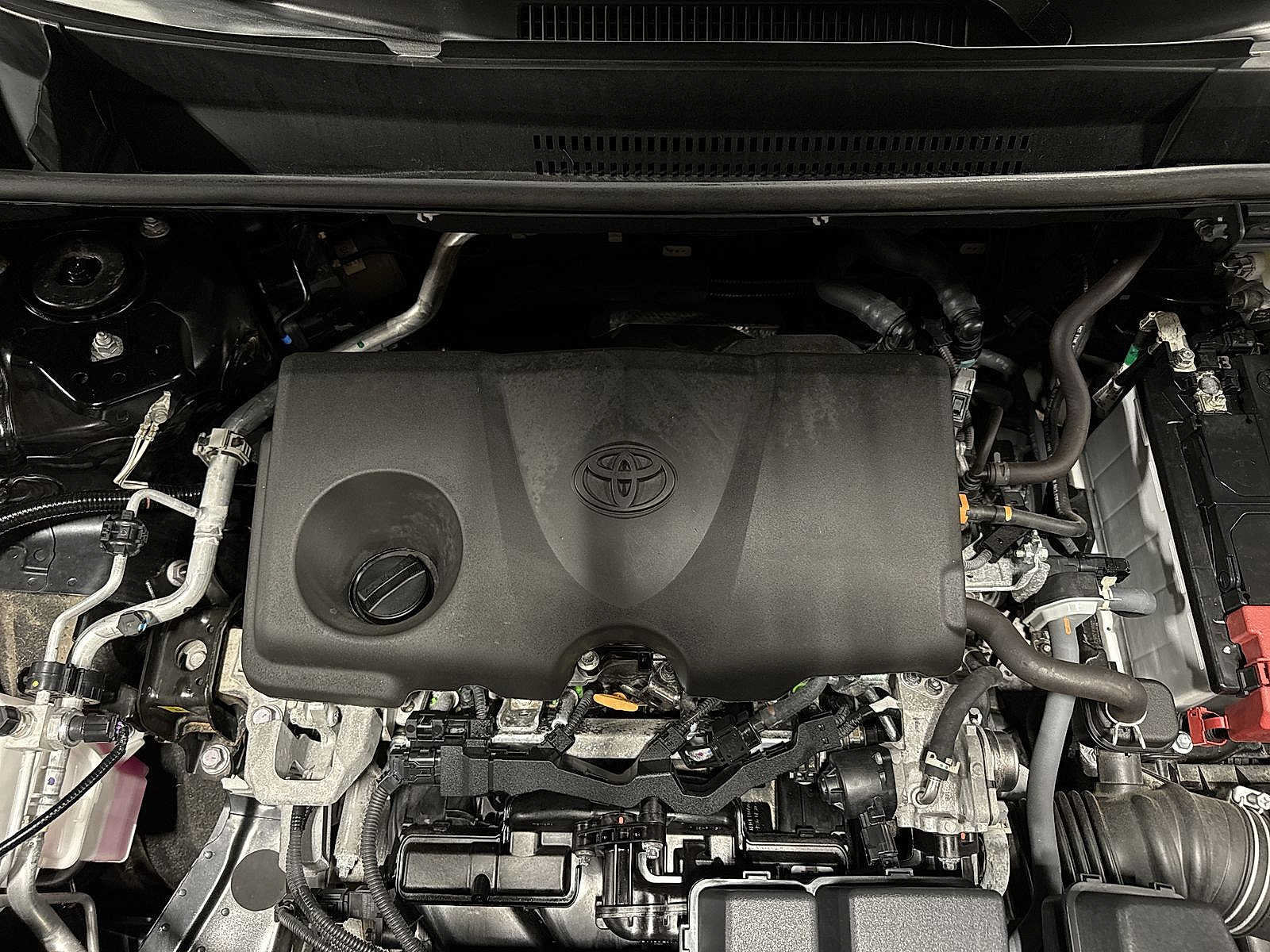 Certified 2025 Toyota RAV4 XLE AWD/4WD image 12