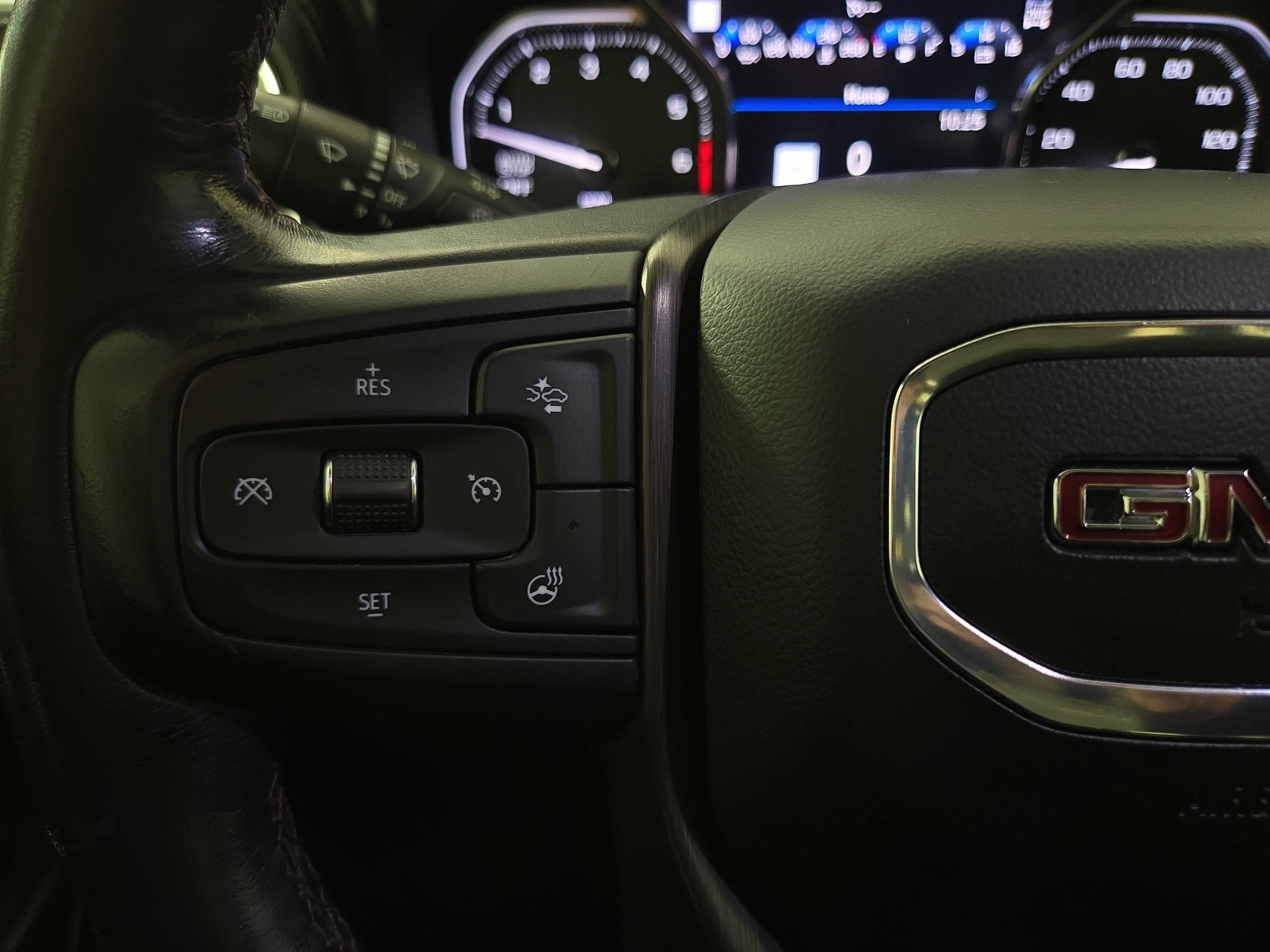 Used 2021 GMC Sierra 1500 AT4 w/ AT4 Value Package AWD/4WD image 15