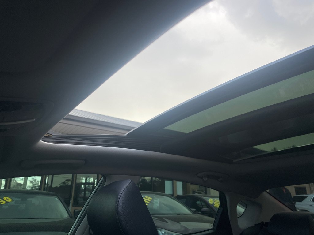 Used 2017 Kia Cadenza Technology FWD image 28