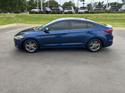 Used 2018 Hyundai Elantra SEL FWD image 7