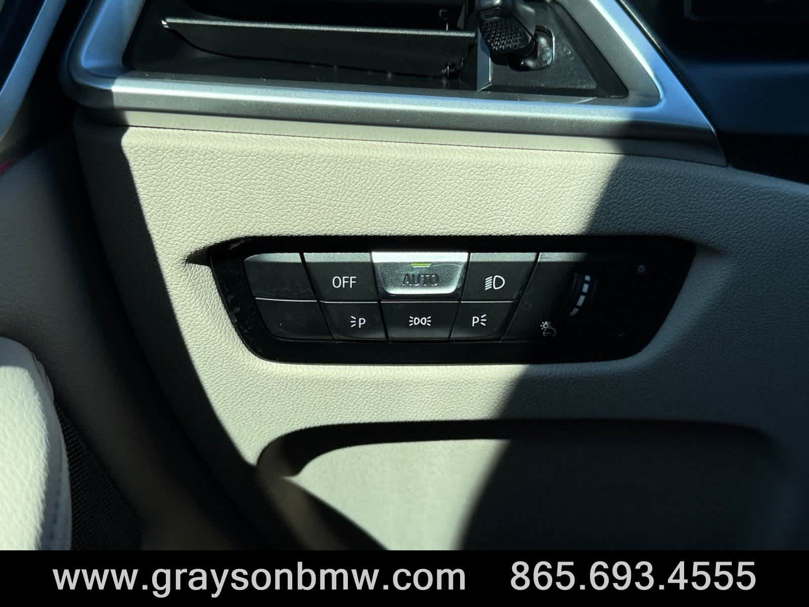 Used 2026 BMW M440i RWD image 32