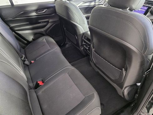 Certified 2024 Jeep Grand Cherokee Laredo X image 30