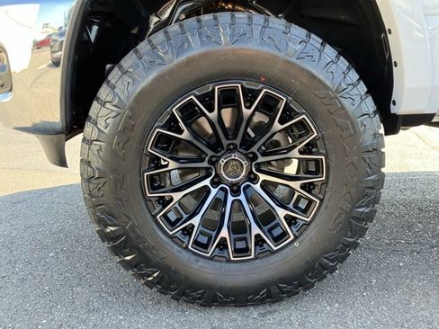 Used 2025 RAM 1500 Big Horn image 4