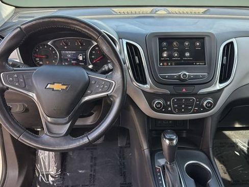 Used 2019 Chevrolet Equinox LT image 9