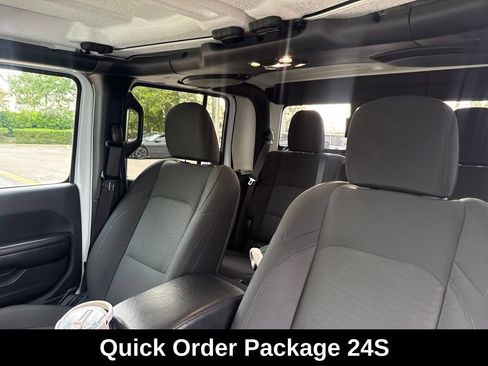Used 2020 Jeep Gladiator Sport w/ Quick Order Package 24S AWD/4WD image 3
