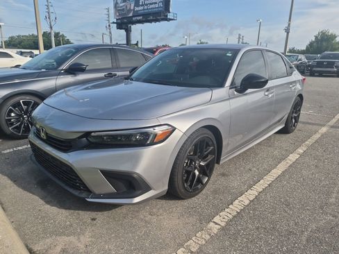 Used 2024 Honda Civic Sport image 1