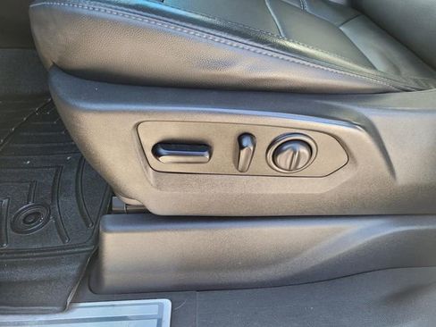 Used 2020 Chevrolet Silverado 2500 LTZ w/ LTZ Texas Edition image 24