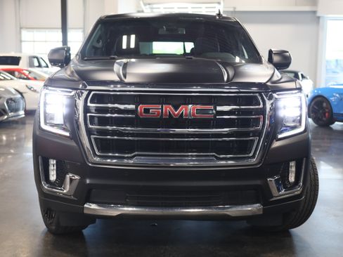 Used 2022 GMC Yukon SLT AWD/4WD image 2
