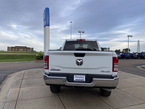 Used 2024 RAM 2500 Big Horn w/ Off Road Package AWD/4WD image 10