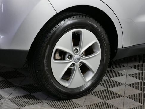 Used 2016 Kia Soul FWD image 11