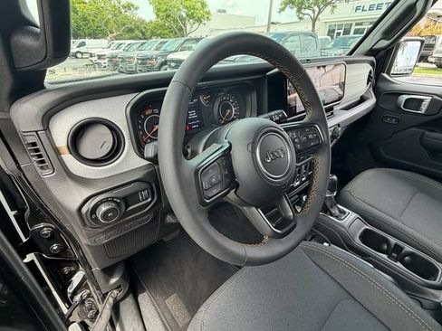 Used 2024 Jeep Wrangler Sport AWD/4WD image 10