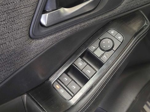 Used 2023 Nissan Rogue SV FWD image 22