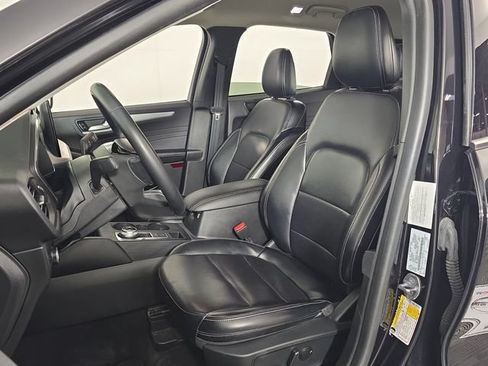 Used 2024 Ford Escape Platinum AWD/4WD image 22