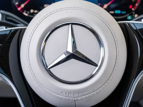 Used 2022 Mercedes-Benz S 500 4MATIC image 21