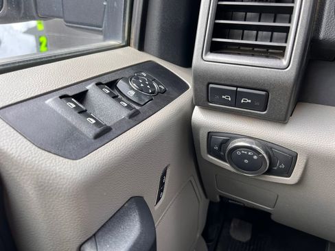 Used 2023 Ford E-350 and Econoline 350 Super Duty w/ Driver's Safety Package image 15