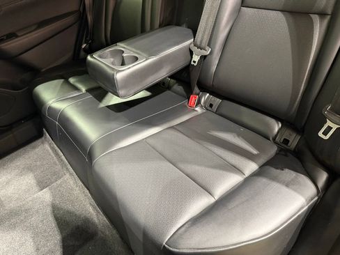 Used 2023 Nissan Rogue SV w/ SV Premium B Package image 19