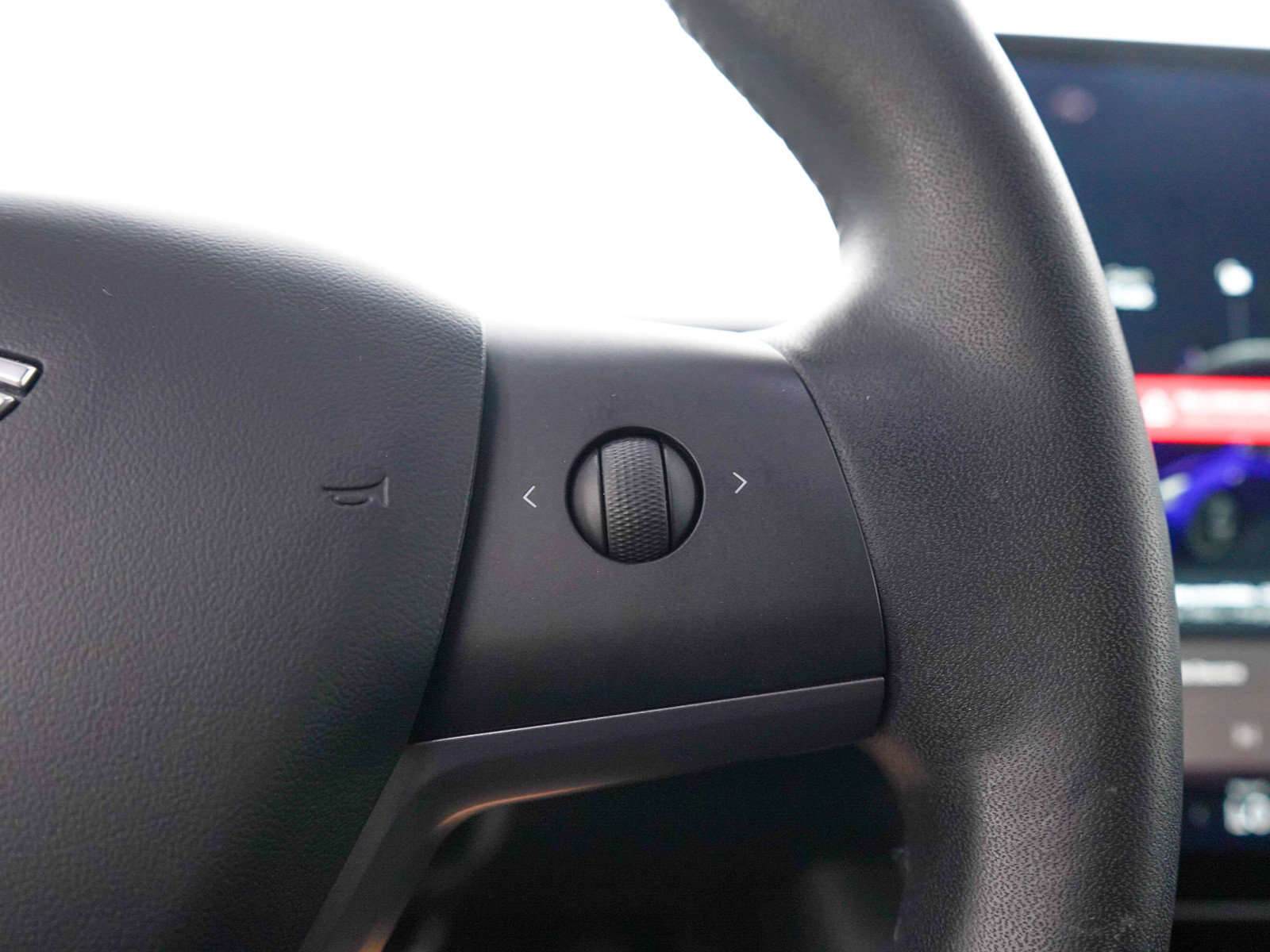 Used 2020 Tesla Model 3 Standard Range RWD image 23