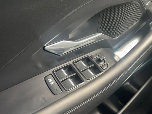 Used 2020 Jaguar E-PACE SE AWD/4WD image 16