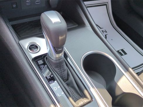 New 2025 Nissan Altima 2.5 SV w/ SV Special Edition Package image 17