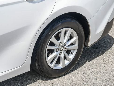 Used 2025 Toyota Camry LE FWD image 11