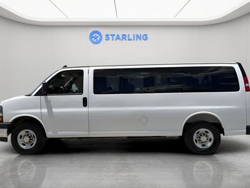 Certified 2025 Chevrolet Express 3500 LT w/ LT Preferred Equipment Group RWD image 3