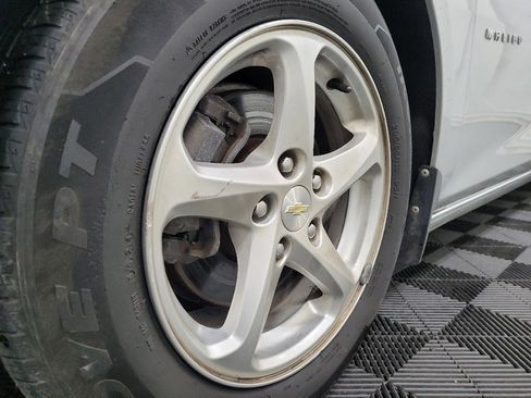 Used 2017 Chevrolet Malibu LS FWD image 31