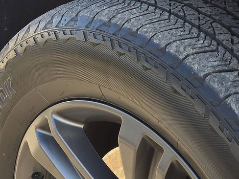 Used 2023 Ford F150 Lariat w/ Equipment Group 502A High image 10