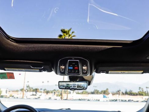 Certified 2024 Jeep Grand Cherokee L Limited w/ Luxury Tech Group II image 19