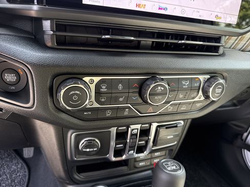 New 2026 Jeep Wrangler Unlimited Sport AWD/4WD image 30