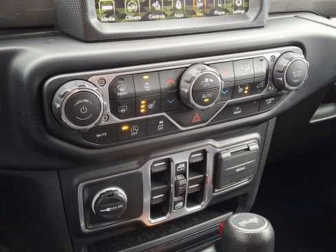 Certified 2023 Jeep Wrangler Sahara w/ Cold Weather Group image 16