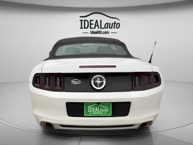 Used 2014 Ford Mustang Convertible RWD image 4