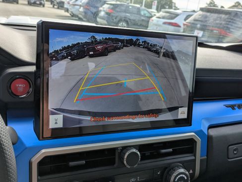 Used 2024 Toyota Tacoma TRD Sport image 25