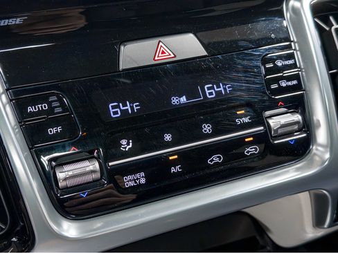 Used 2023 Kia Sorento SX Prestige AWD/4WD image 14