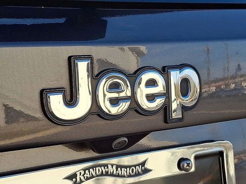 Used 2021 Jeep Renegade Limited image 29