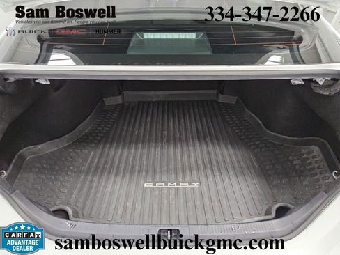 Used 2024 Toyota Camry SE w/ Cold Weather Package FWD image 30
