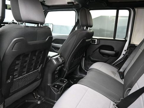 Used 2020 Jeep Wrangler Unlimited Rubicon AWD/4WD image 25