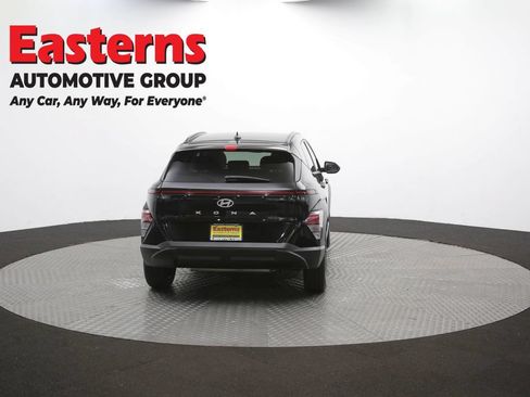 Used 2024 Hyundai Kona SEL FWD image 47