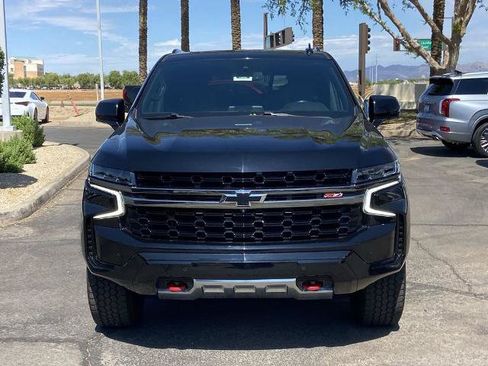Used 2021 Chevrolet Tahoe Z71 w/ Luxury Package AWD/4WD image 3