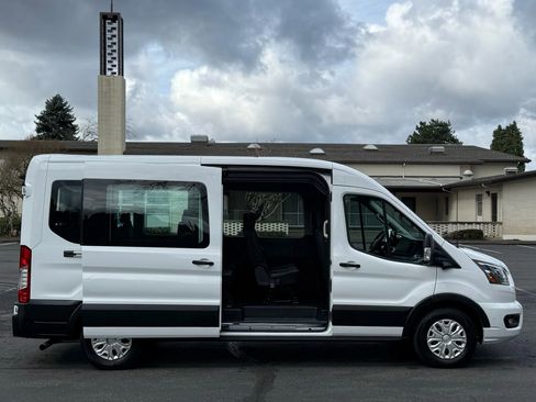 Used 2023 Ford Transit 350 XLT image 22